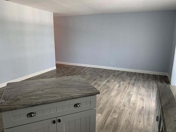 5th image of 3705 S Flagler Dr APT 35