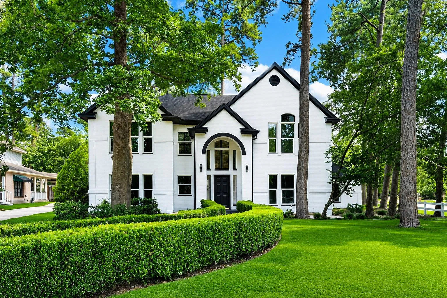 5 bed, 3.5 bath, 3554 sqft, $3,200 — Photo 1