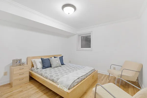 Sold by Nestseekers | media 13