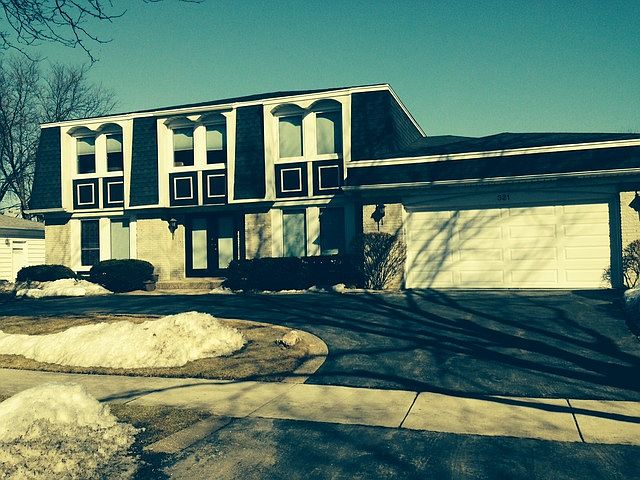 1st image of 321 Earls Ct
