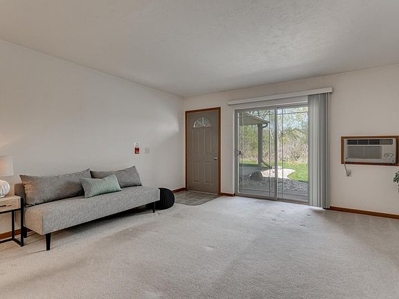 4th image of 3321 N Casaloma Dr APT 64