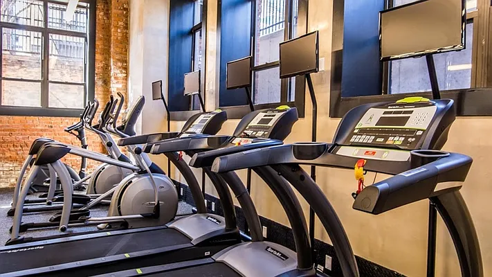 Rented by Nooklyn NYC LLC | media 50