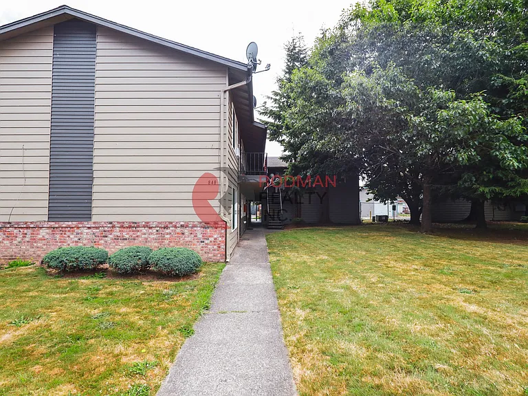 838 9th Ave #AVENUE;-848 — Photo 1
