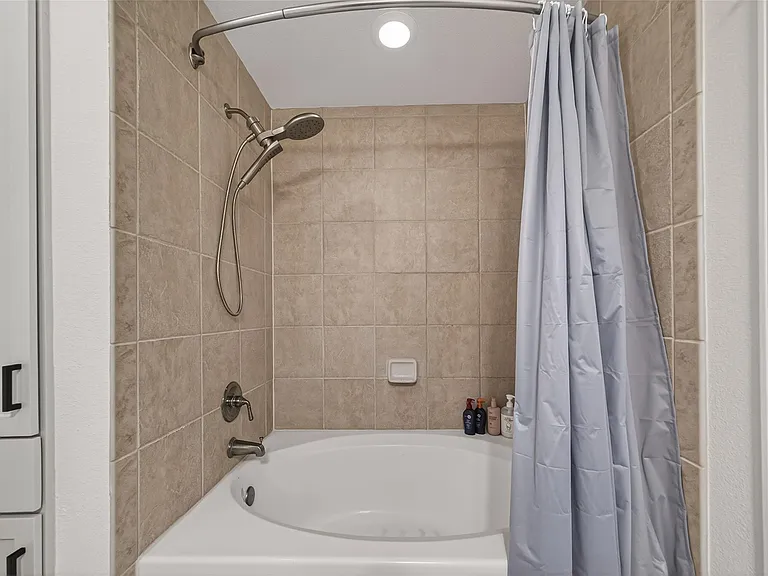 505 Jackson Hill St #404 — Photo 25
