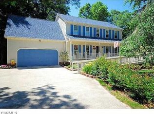 8418 Sir Dinnadan Ct, North Chesterfield, VA 23237