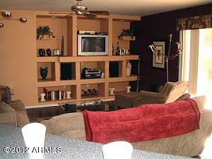 3rd image of 1023 E Monona Dr