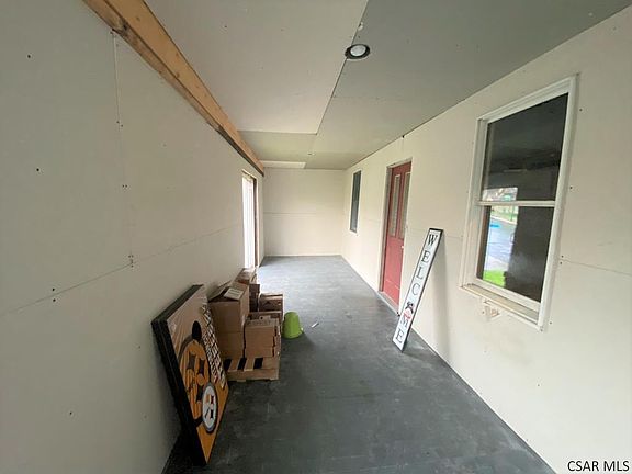 3rd image of 412 Church St