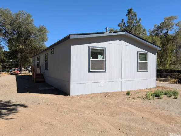 5270 Carol Dr, Sun Valley, NV 89433