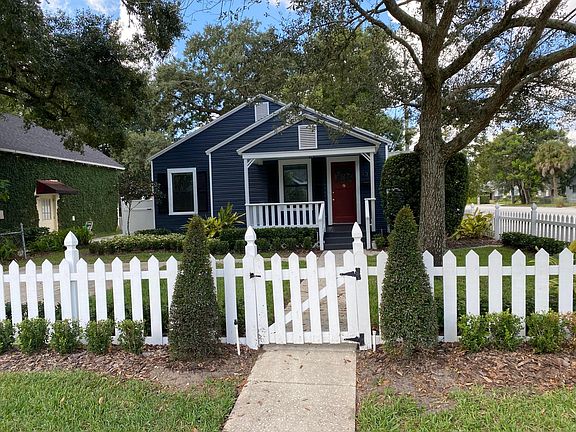 3rd image of 1346 Altaloma Ave
