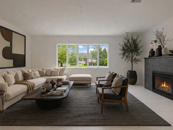 85-35 Midland Pkwy #1, Jamaica, NY 11432