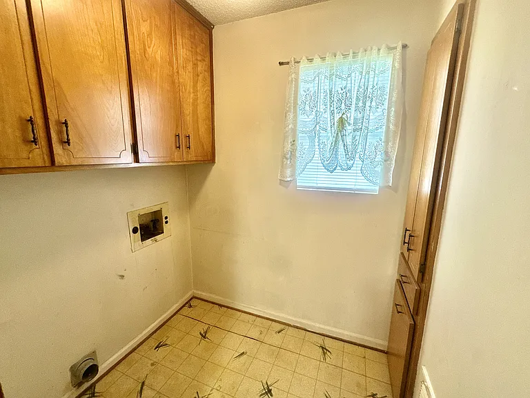 4022 Camellia Dr #1 — Photo 9