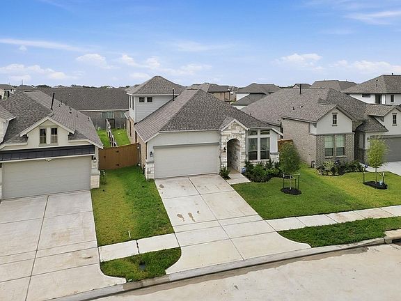 2nd image of 7530 Coral Lake Dr