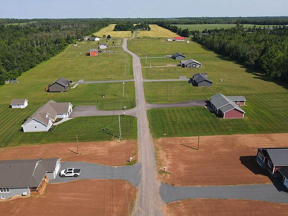 3rd image of 11 Eagle Dr