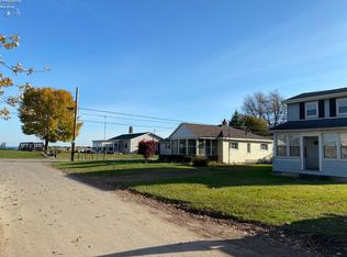 6411 N 3rd St, Oak Harbor, OH 43449