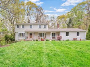 87 Rolling View Dr, Vernon, CT 06066