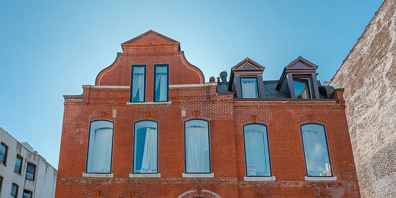 Rented by Batra Group Inc | media 13