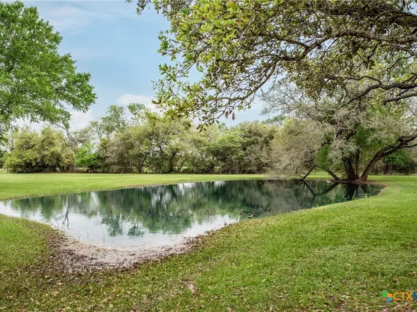 2502 County Road 401, Edna, TX 77957