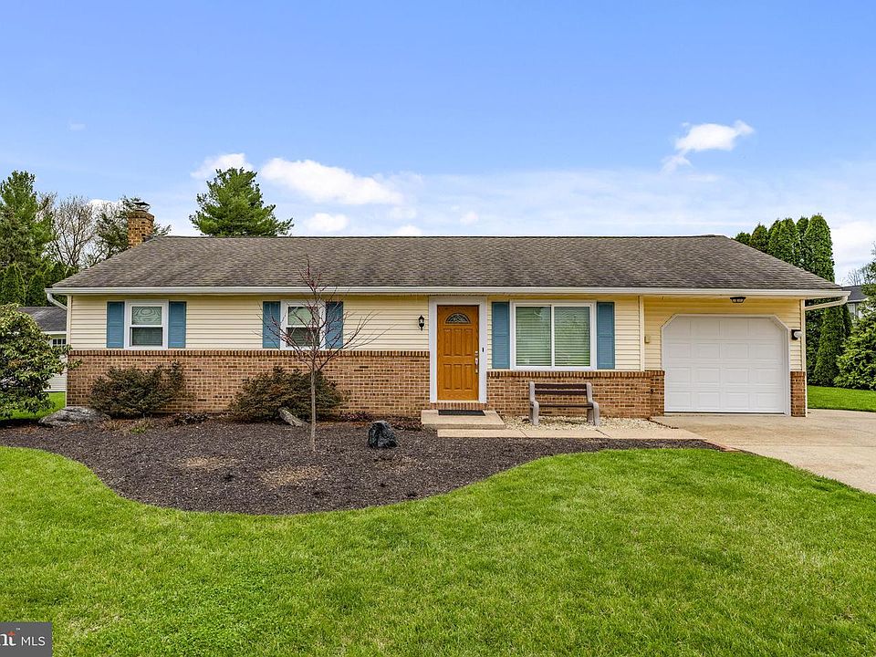 1st image of 305 Partridge Dr