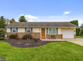 305 Partridge Dr, Lititz, PA 17543
