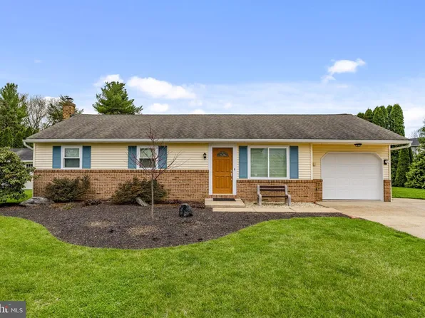 305 Partridge Dr, Lititz, PA 17543