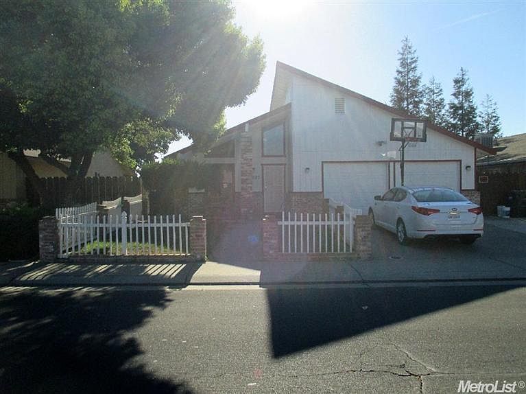 1st image of 14837 S Pueblo Dr