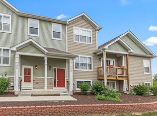 1964 Rena Ln, Yorkville, IL 60560