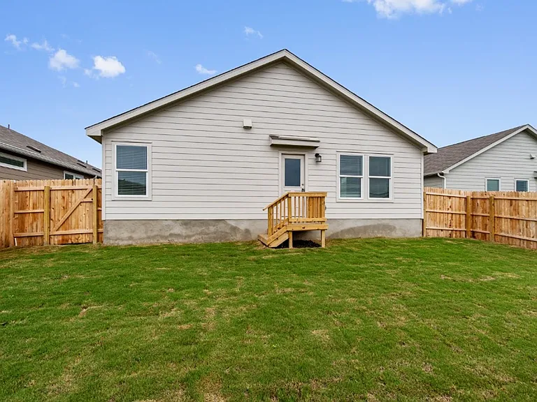 542 Blue Stem Rd — Photo 5