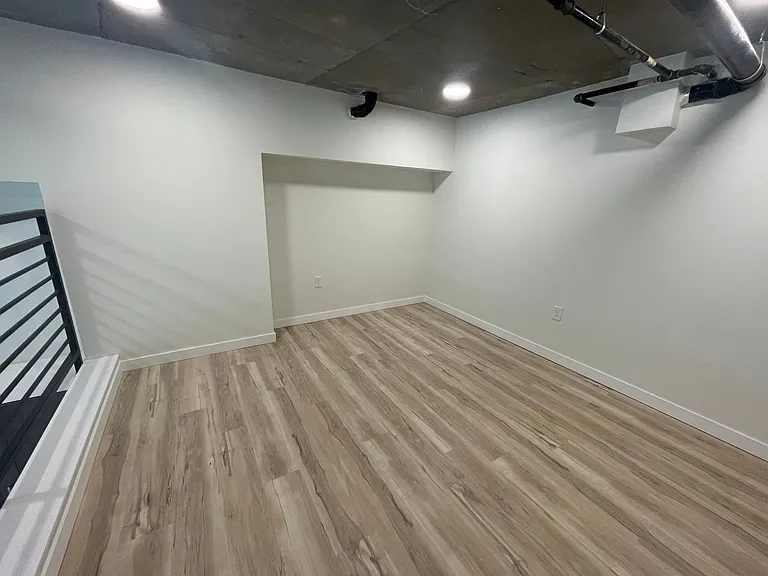 Welcome to AV Lofts! Beautiful views plus in-unit laundry! Up to 8 weeks free! — Photo 51