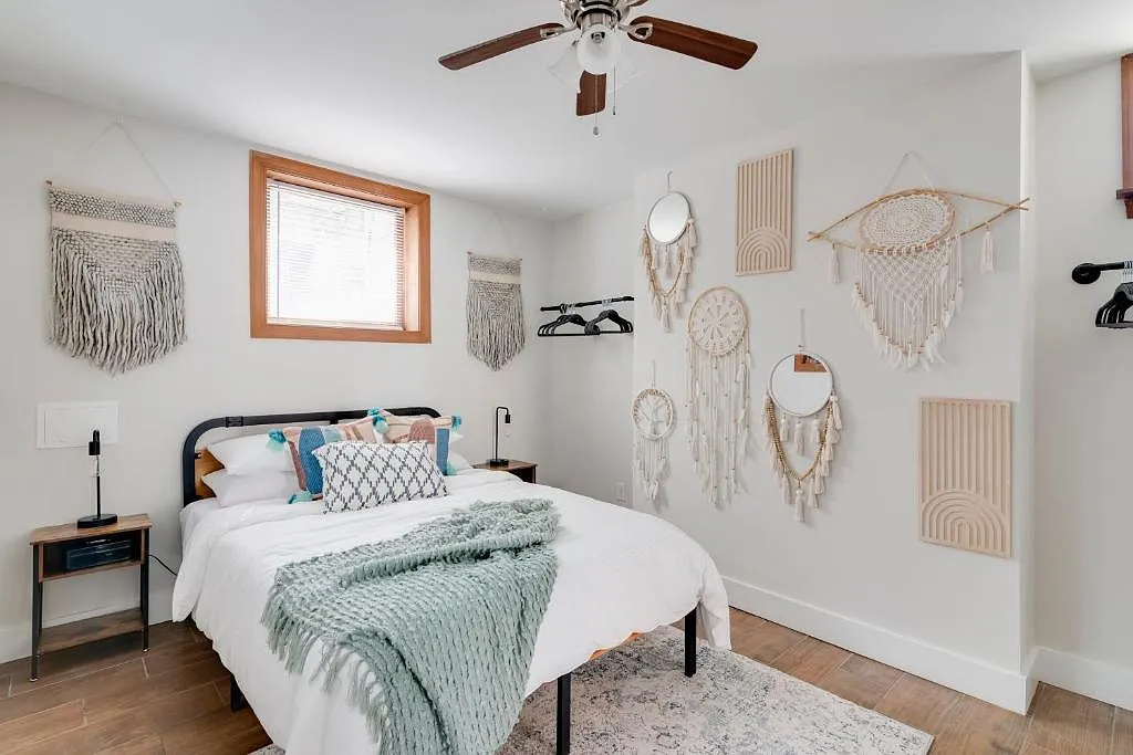 1 bed, $2,000 — Photo 4