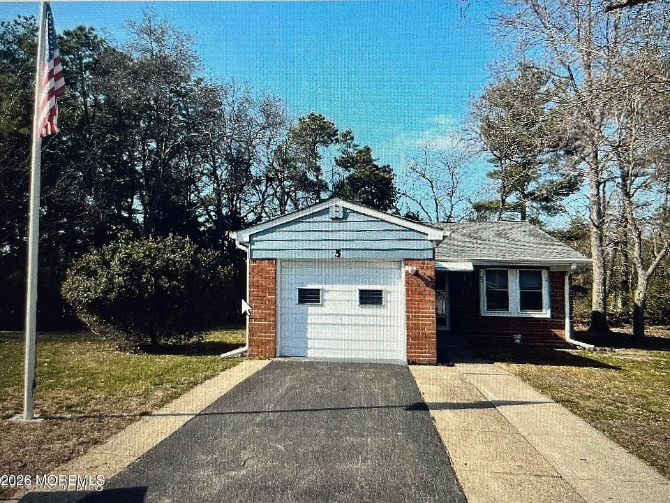 1st image of 5 Revere Court
