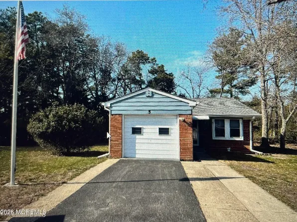 5 Revere Court, Whiting, NJ 08759