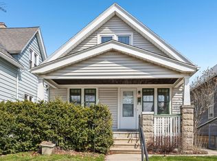 166 East Rosedale AVENUE, Milwaukee, WI