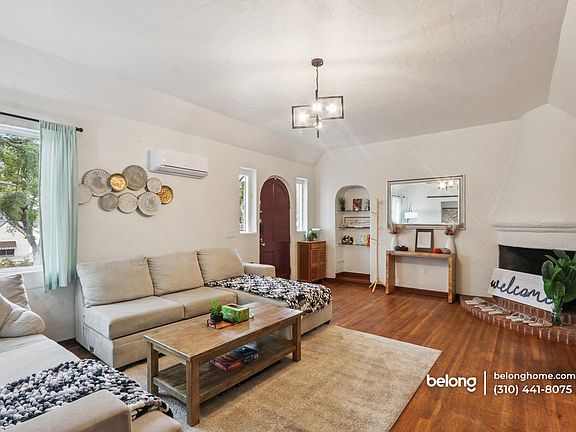 2nd image of 522 Westminster Ave #A