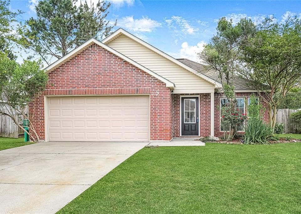 1st image of 28456 Mollys Pl