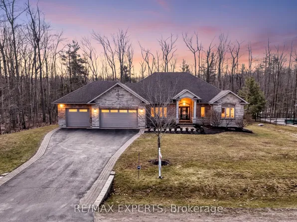 1215 Seadon Rd, Springwater, ON L9X 1V5