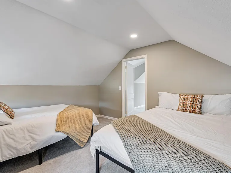 1818 Frazer Ave NW — Photo 18