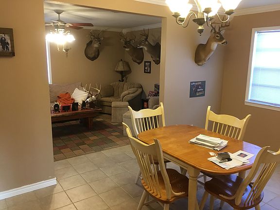 5th image of 4809 Lawndale Ave