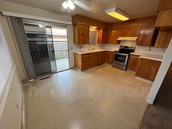 5th image of 1442 W Vassar Ave