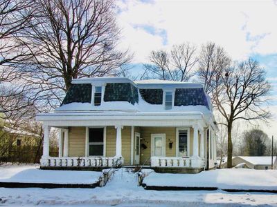 215 E Columbia St, Flora, IN, 46929