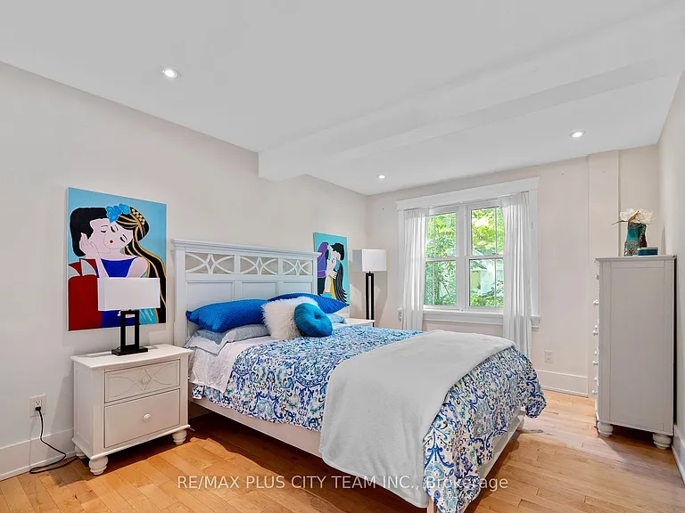 4 Wyckliffe Ave — Photo 21