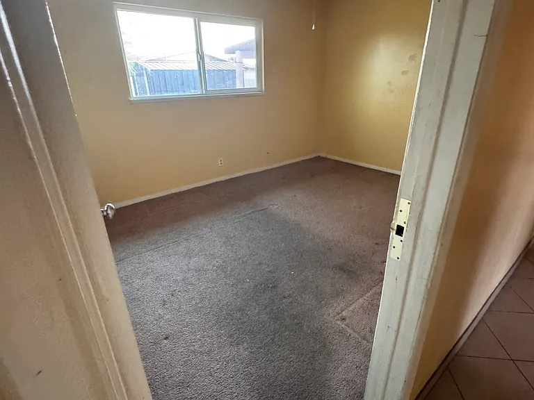 4417 W Bonanza Rd — Photo 17