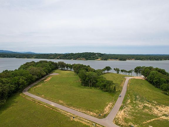 2nd image of 47 English Mountain Point