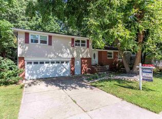 2136 9th St, Green Bay, WI 54304