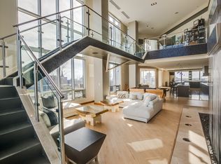 601 E. Ogden Avenue #906, Milwaukee, WI 53202