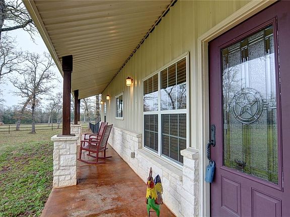 5th image of 205 Turner Ln
