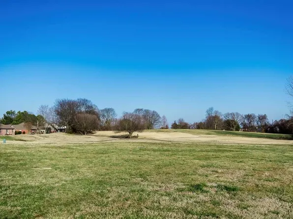 2386 Augusta Dr, Dyersburg, TN 38024