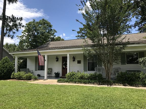 4th image of 223 Somerset Dr