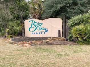 363 Skipper Ln, Montgomery, TX 77316