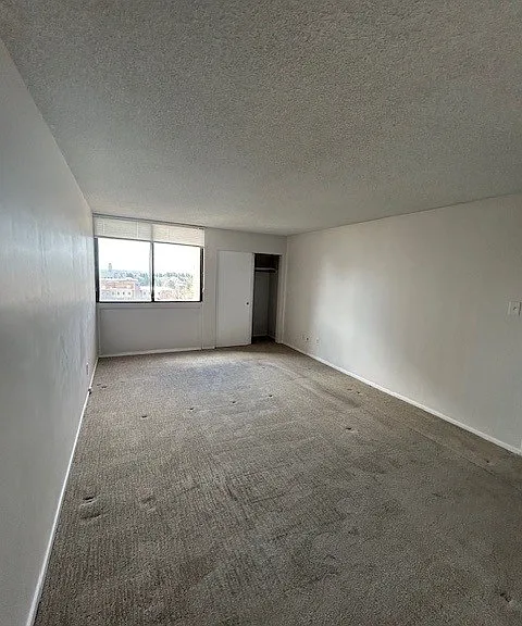 123 E 2nd Ave — Photo 7