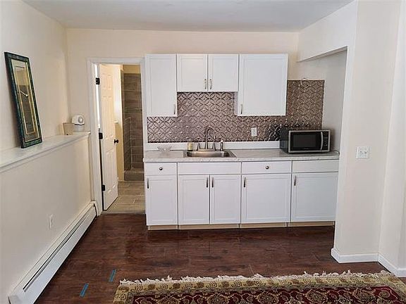 3rd image of 8 Kayleigh Dr #B